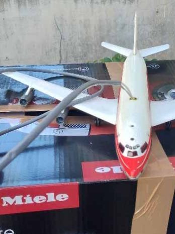 Joustra Battery Operated airplane